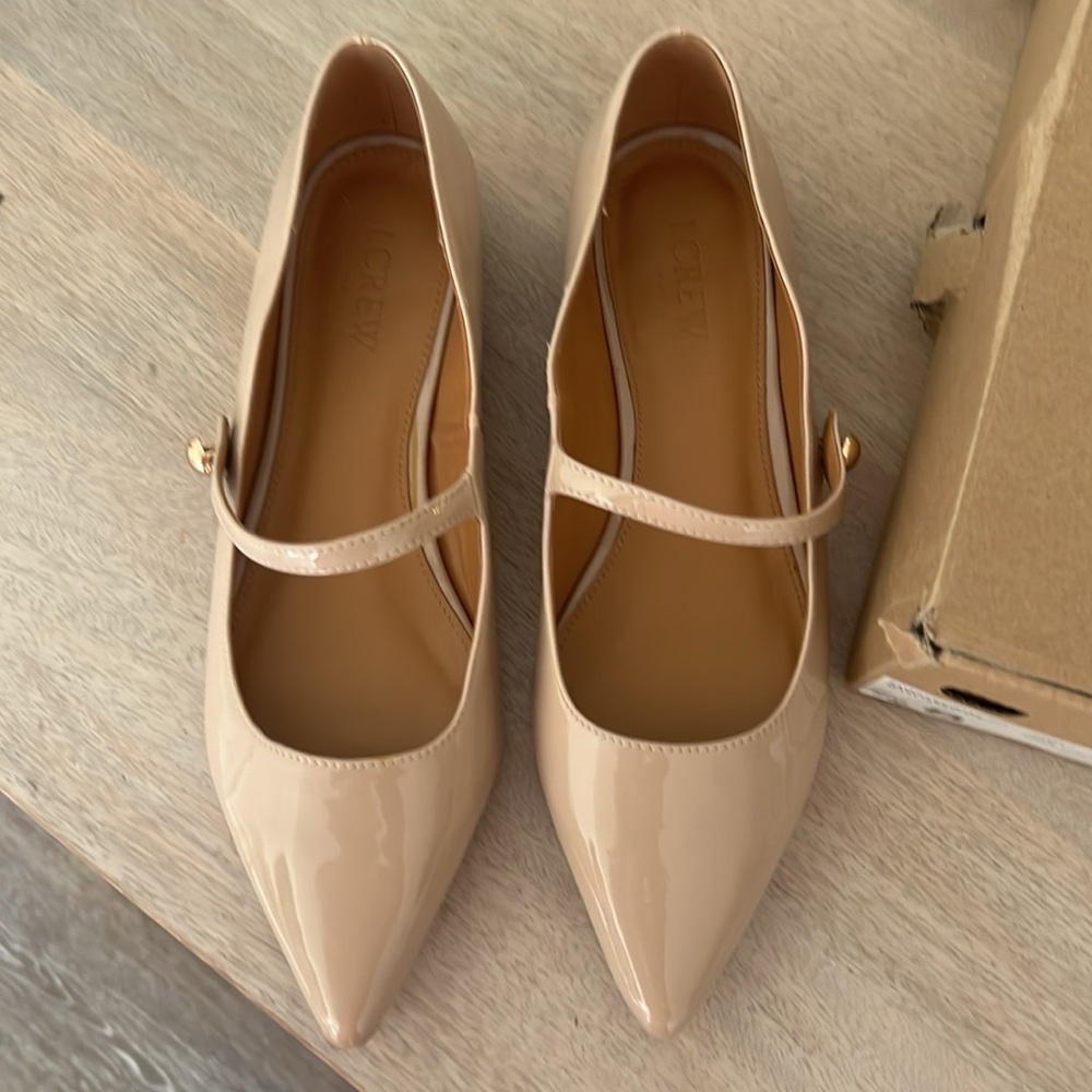 J Crew - Elegant Beige Mary Jane Flats Size 8